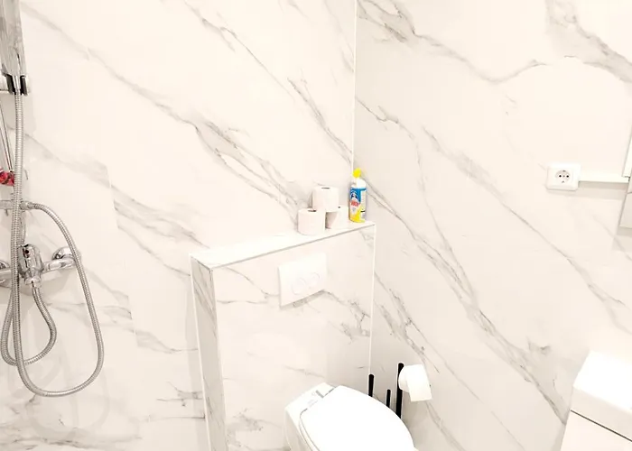 Apartment Lovely - 15 Min From Airport & Center Ez 9 6 *
